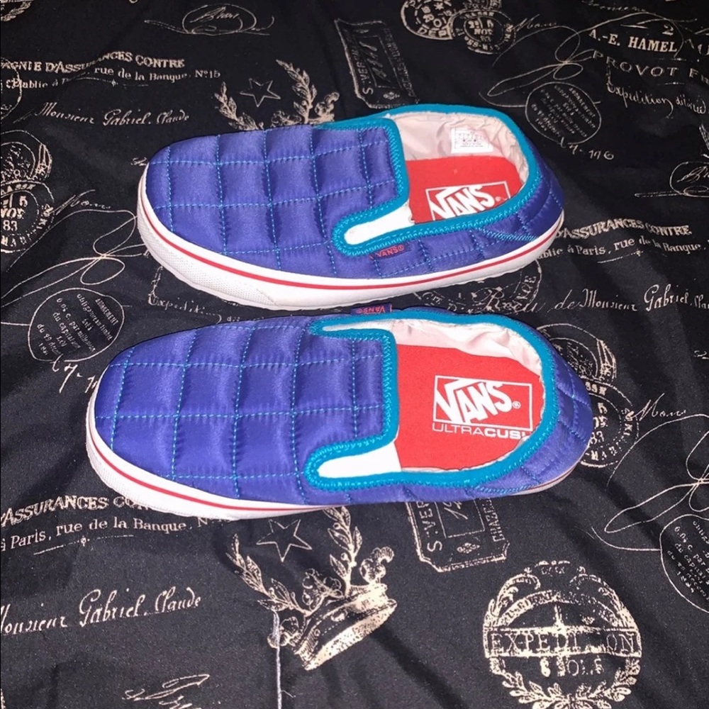 Vans slip on cushioned slippers